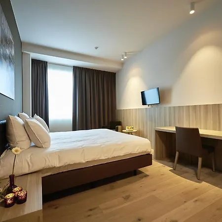 Mercure 4*