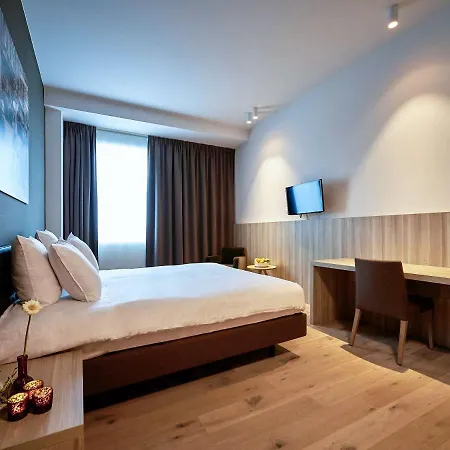 Mercure 4*